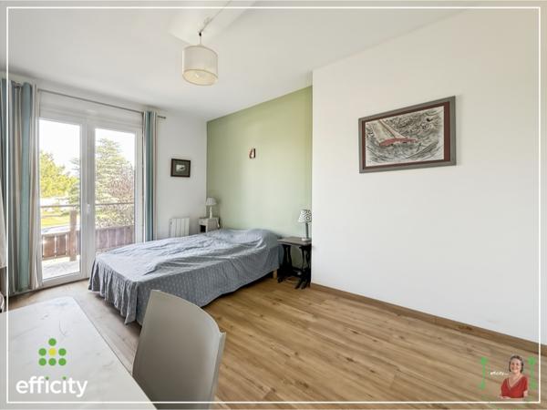 Maison
         10 pièces
        - 195 m² Bien prestige 649 000 € *