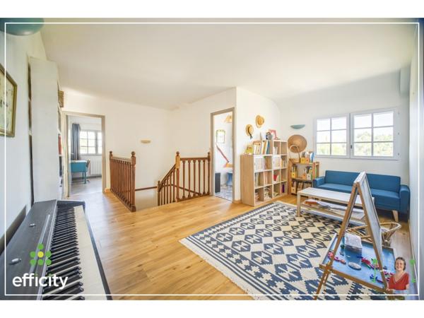 Maison
         10 pièces
        - 195 m² Bien prestige 649 000 € *