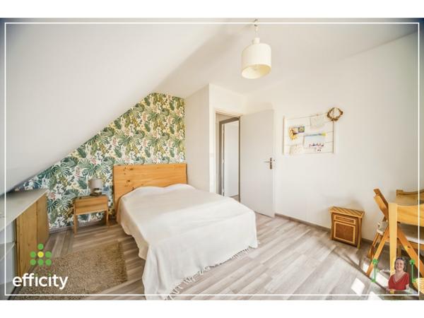 Maison
         10 pièces
        - 195 m² Bien prestige 649 000 € *