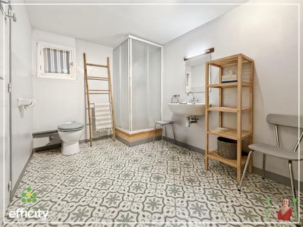 Maison
         10 pièces
        - 195 m² Bien prestige 649 000 € *