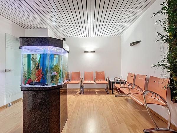 A vendre : bureaux + fond de commerce chirurgien dentiste 13008 Marseille