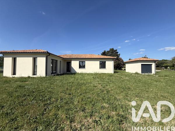Maison à vendre 7 pièces 106 m² Saint-Laurent-des-Vignes