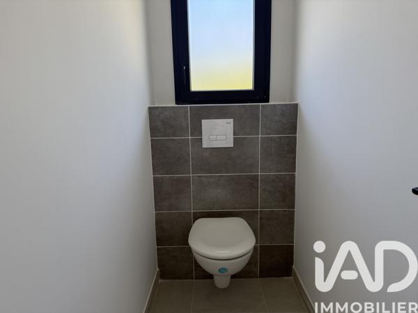 Maison à vendre 7 pièces 106 m² Saint-Laurent-des-Vignes