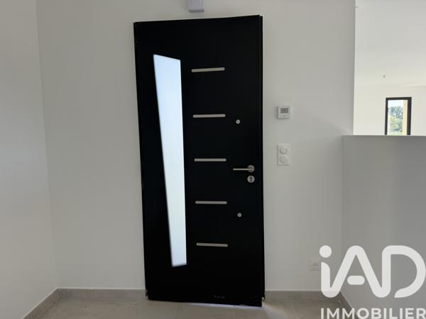 Maison à vendre 7 pièces 106 m² Saint-Laurent-des-Vignes