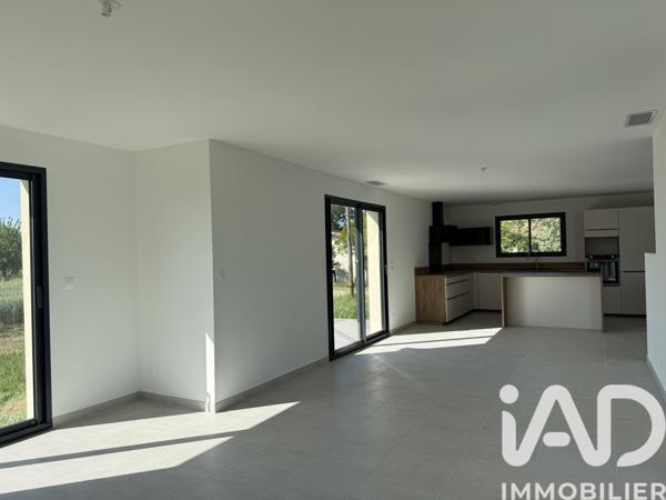 Maison à vendre 7 pièces 106 m² Saint-Laurent-des-Vignes