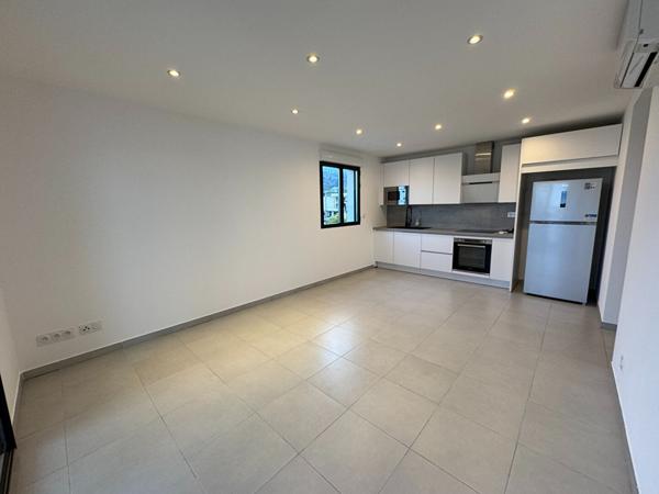 Appartement moderne 3 pièces à vendre à Borgo - Dernier étage, lumineux et sans vis-à-vis