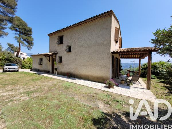 Location maison 5 pièces 103 m² Carros