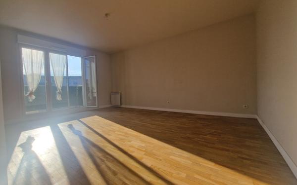 Appartement à vendre    3 pièces • 60 m2 Montévrain