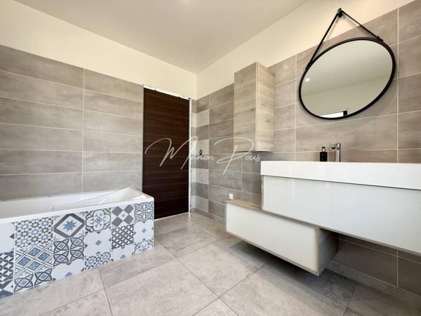 Maison à vendre 6 pièces de 203 m²