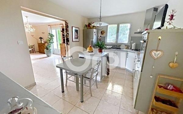Maison à vendre    5 pièces •  Marsac-sur-l'Isle