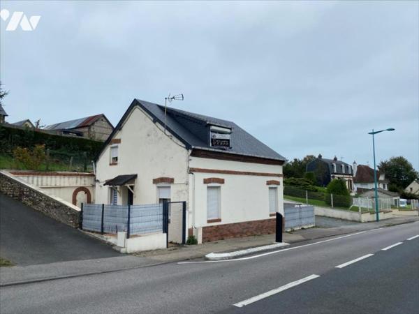 SAINT LEONARD, Ensemble de 2 logements avec jardin et garage