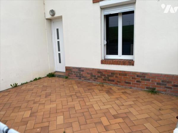 SAINT LEONARD, Ensemble de 2 logements avec jardin et garage