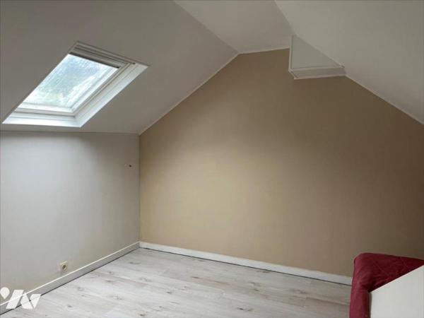 SAINT LEONARD, Ensemble de 2 logements avec jardin et garage