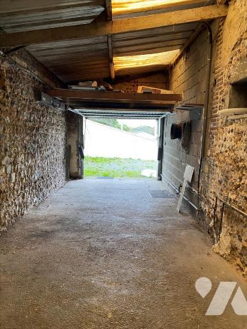 SAINT LEONARD, Ensemble de 2 logements avec jardin et garage