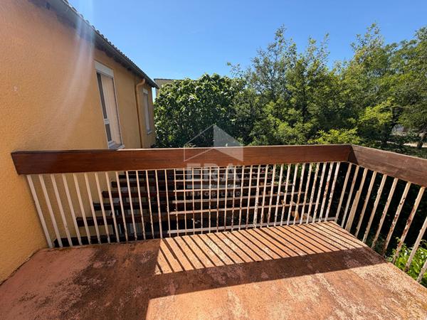 Maison spacieuse de 8 pièces à vendre à Villemoustaussou - Rare sur le marché !