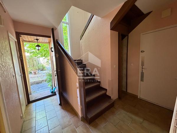 Maison spacieuse de 8 pièces à vendre à Villemoustaussou - Rare sur le marché !