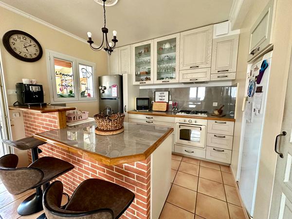 Maison Rivesaltes 98m2+ 2 pièces annexes