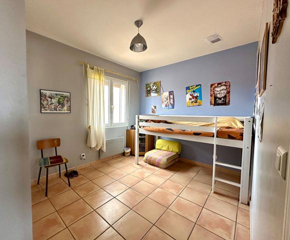 Maison Rivesaltes 98m2+ 2 pièces annexes