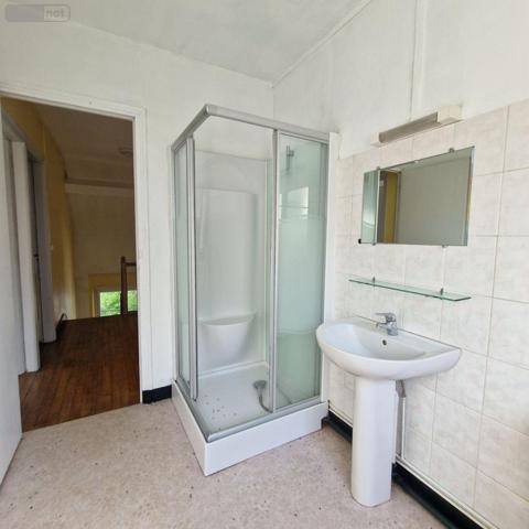 Maison de ville à vendre à Saint-Pierre-des-Nids en Mayenne (53370), ref : 12725/753   
mairie