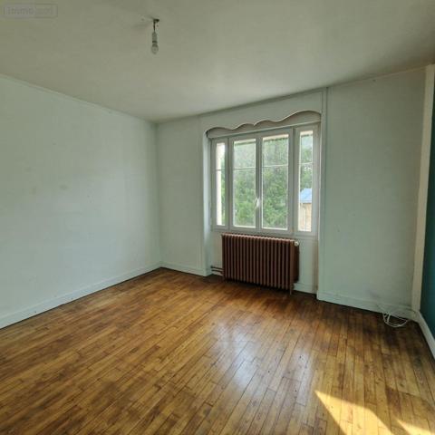 Maison de ville à vendre à Saint-Pierre-des-Nids en Mayenne (53370), ref : 12725/753   
mairie