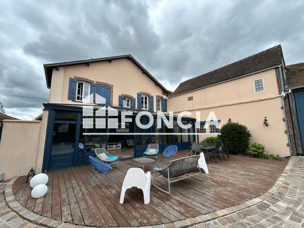 À vendre Maison 9 pièces 195 m² - Châteauneuf-en-thymerais 28170