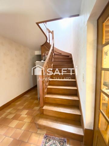 Beaugency - Maison familiale - 5 chambres -Terrain de 1 254 m²