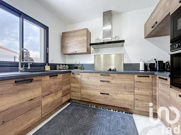 Maison à vendre 5 pièces 140 m² Corneilhan