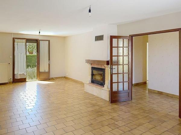 Maison sur sous sol avec vie de plain pied