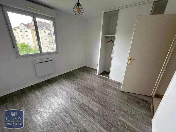 Appartement à louer 2 pièces 48.25m² Saint-André-les-Vergers (10120)