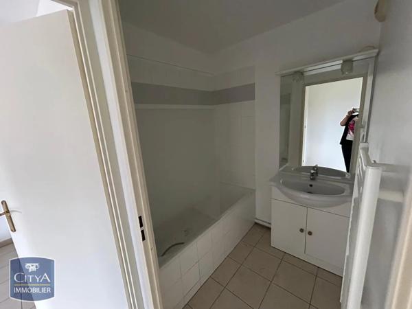 Appartement à louer 2 pièces 48.25m² Saint-André-les-Vergers (10120)
