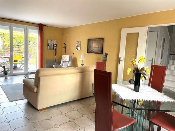 Maison Pontault Combault 5 pièce(s) 93 m2