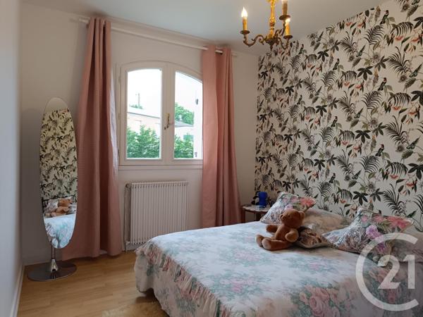 Maison à vendre  5 pièces - 119,84 m2 LA ROCHE CHALAIS - 24