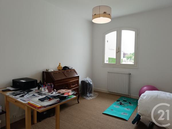 Maison à vendre  5 pièces - 119,84 m2 LA ROCHE CHALAIS - 24