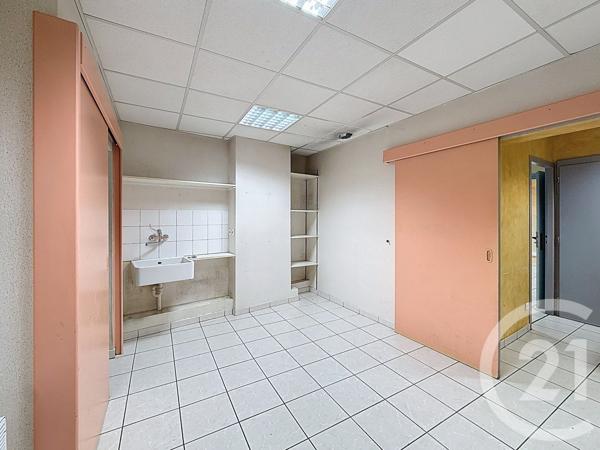 Appartement Local à vendre  8 pièces - 143,79 m2 TANINGES - 74