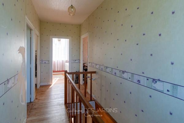 Maison avec dépendances et grand terrain proche SEES (61)