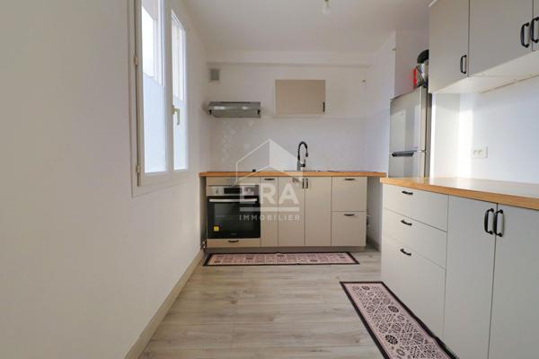 LOCATION MEUBLE - Appartement Marseille 3 pièces - Dernier étage -  Zéro travaux - Triple exposition