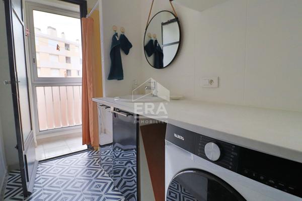 LOCATION MEUBLE - Appartement Marseille 3 pièces - Dernier étage -  Zéro travaux - Triple exposition