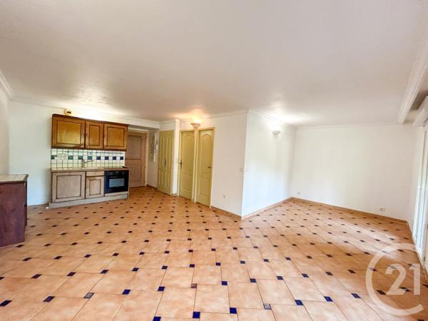 Appartement T4 à vendre  4 pièces - 54,31 m2 CAVALAIRE SUR MER - 83