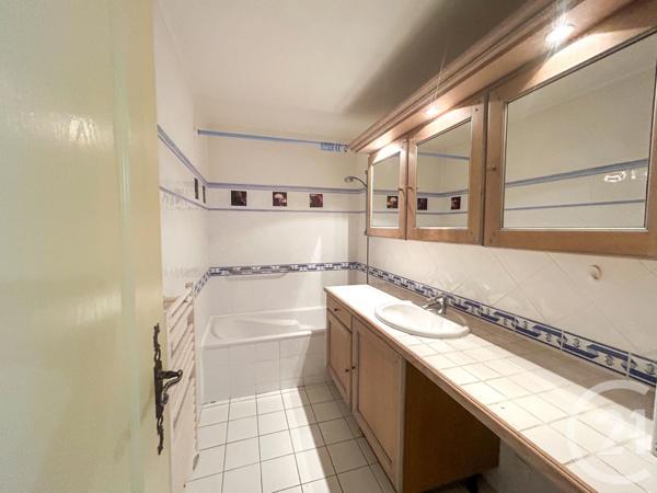 Appartement T4 à vendre  4 pièces - 54,31 m2 CAVALAIRE SUR MER - 83