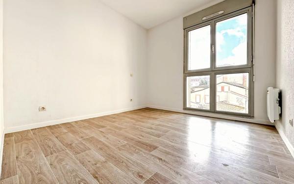 Appartement à vendre    3 pièces • 80 m2 Toulouse