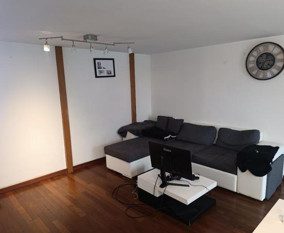 56110 Gourin maison de bourg style Loft avec garage, buanderie, 2 / 3 chambres, beaux espaces