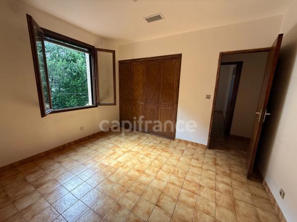 Maison individuelle 155m2. Jardin arboré de 2000m2