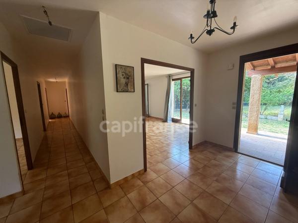 Maison individuelle 155m2. Jardin arboré de 2000m2