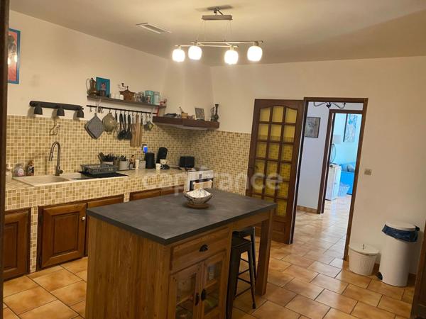 Maison individuelle 155m2. Jardin arboré de 2000m2