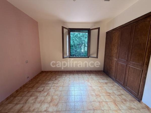 Maison individuelle 155m2. Jardin arboré de 2000m2