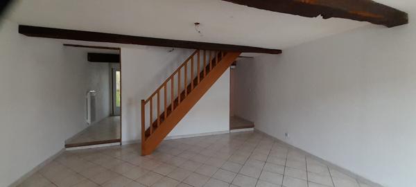 Cologne (32430) Maison de Village 115m² - 4 Chambres– Cour - Proche Commodités