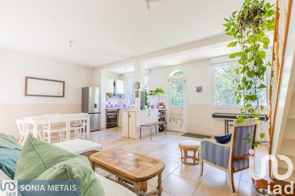 House for sale 6 rooms 100 m² Ris-Orangis