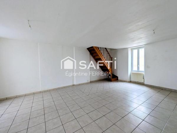 ISSOUDUN, MAISON DE VILLE T2 DE 65M² AVEC STATIONNEMENTS PRIVATIFS