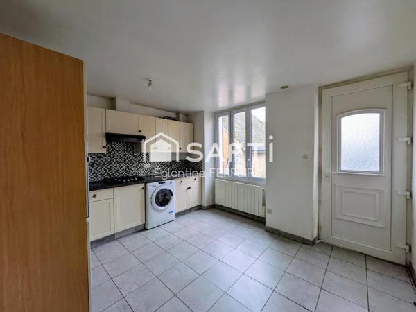 ISSOUDUN, MAISON DE VILLE T2 DE 65M² AVEC STATIONNEMENTS PRIVATIFS