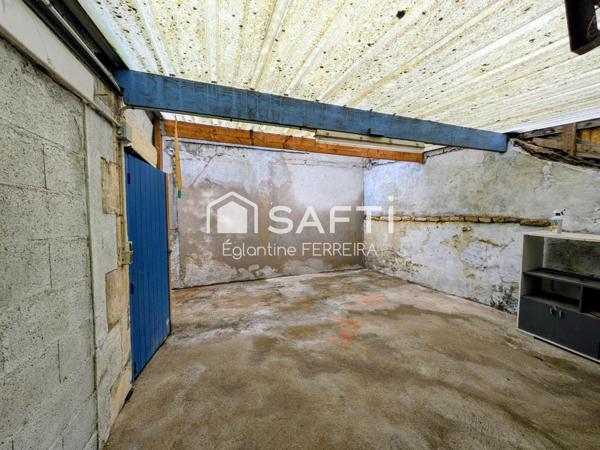 ISSOUDUN, MAISON DE VILLE T2 DE 65M² AVEC STATIONNEMENTS PRIVATIFS